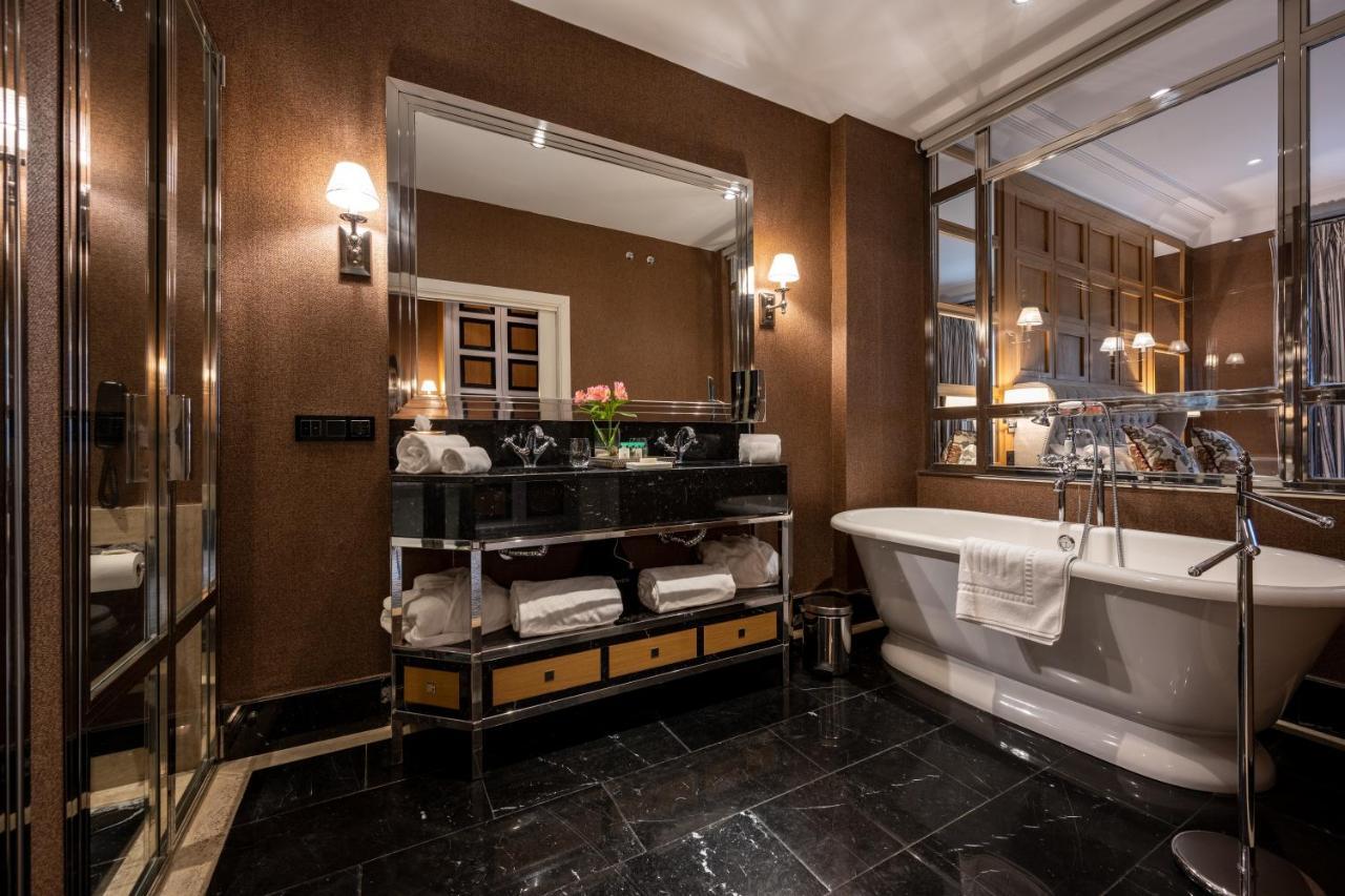 Hotel Rector Salamanca Dış mekan fotoğraf Bathroom