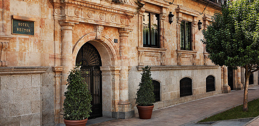 Hotel Rector Salamanca Dış mekan fotoğraf The entrance of the hotel