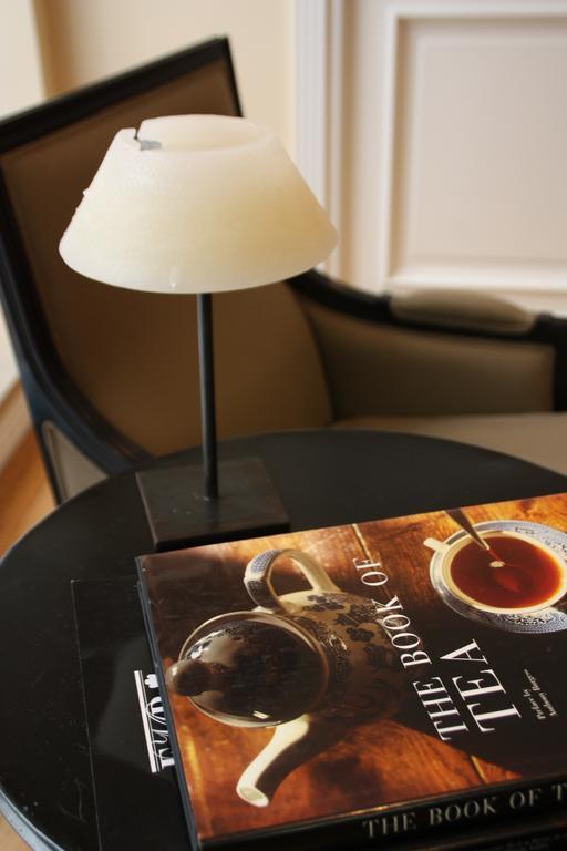 Hotel Rector Salamanca Dış mekan fotoğraf A coffee table book